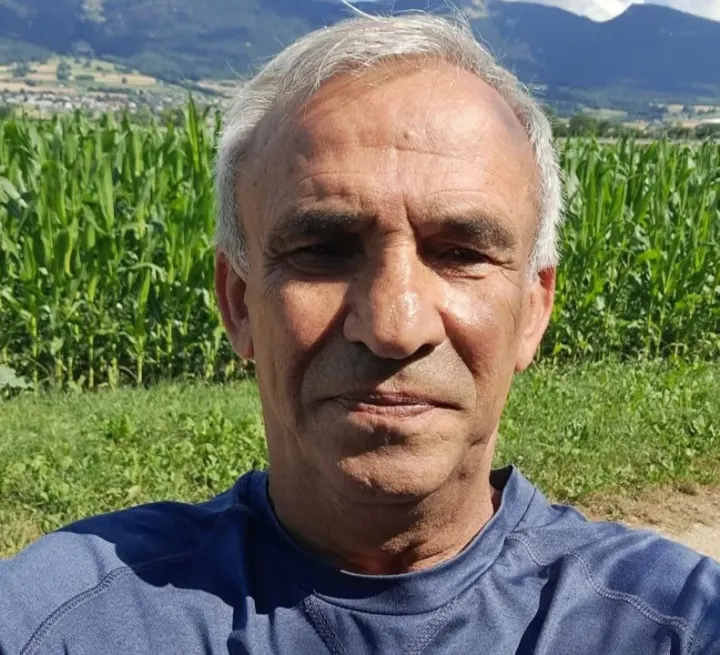 İçimizde,çabalayan insanları değersizleştirmeye çalışan güçlü bir eğilim var...