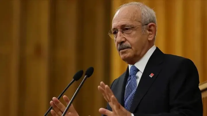 Gandi Kemal Kendini Yendi...