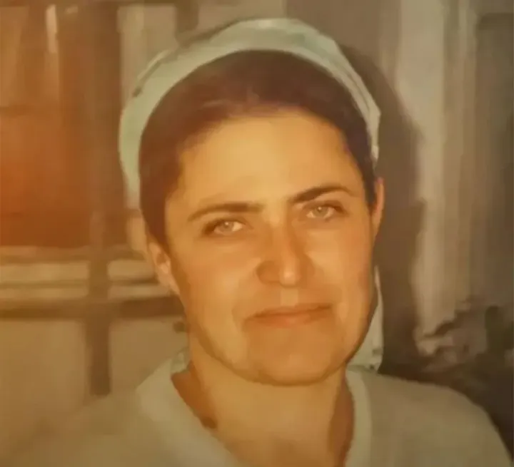 Ah yosun gözlü annem...