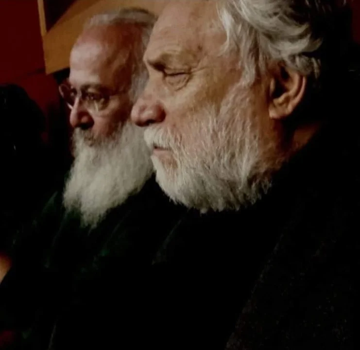 Kendi kısa hissesi uzun bir öykü...