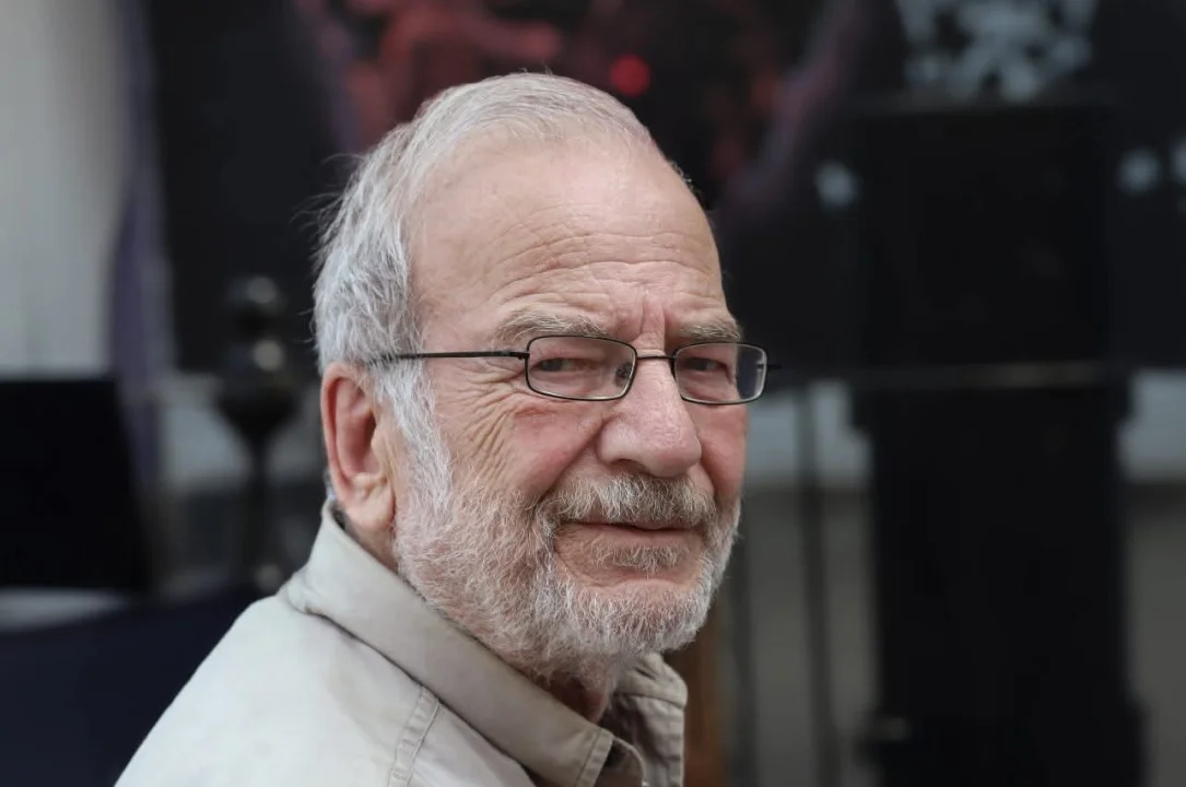 YÜZ YILLIK SAVAŞ...