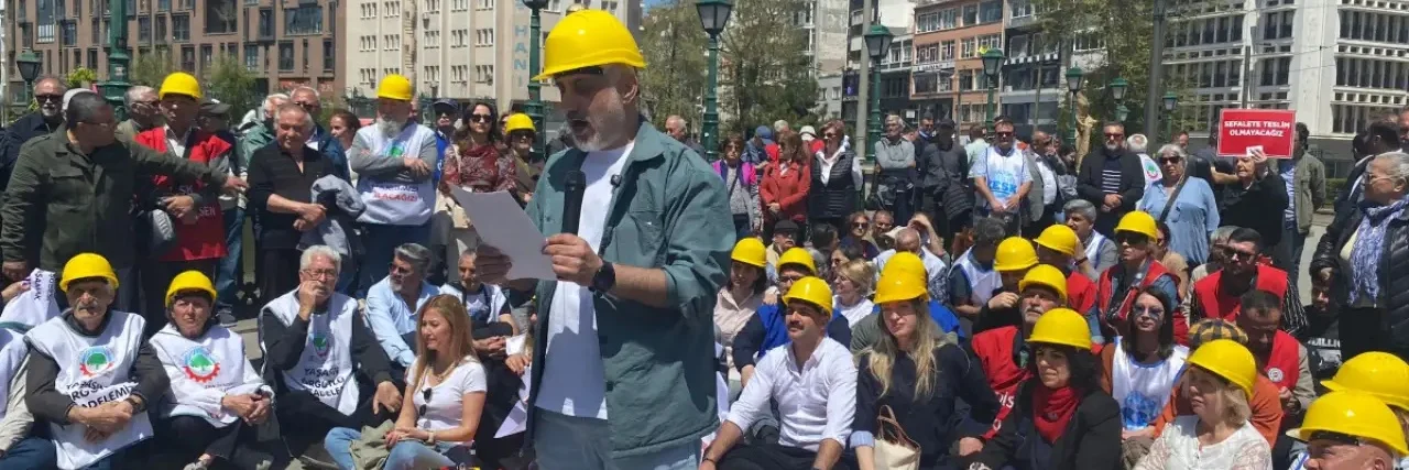 Sessizliğin Bedeli,Onurlu Yaşam İçin Mücadele Ederek Kazanılır...