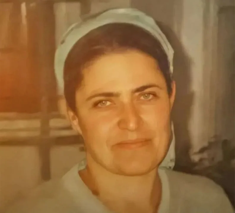 Ah yosun gözlü annem...