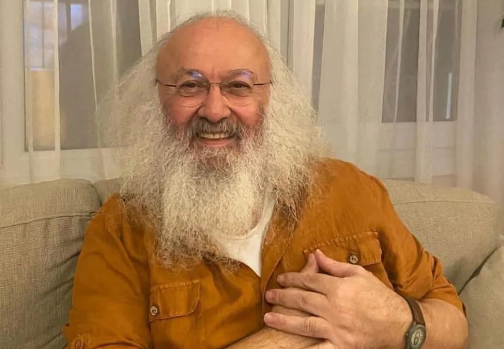 Çiçeksiz bahçe olarak bakmayın birbirinize...