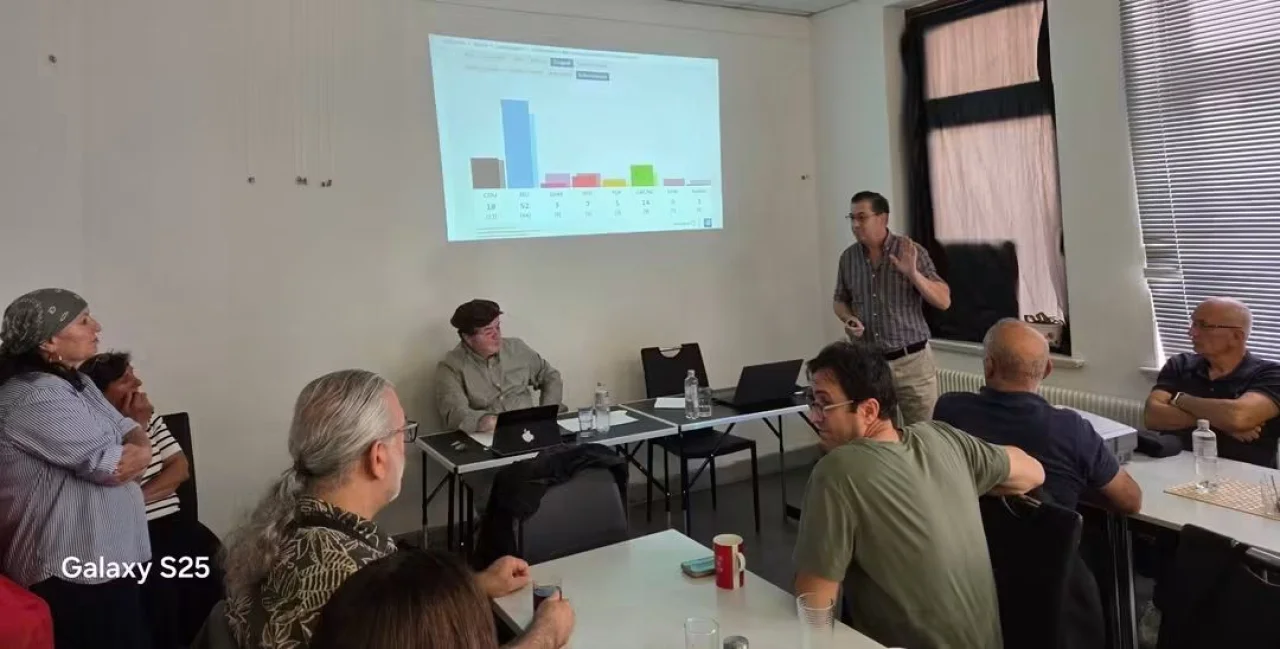 Bielefeld’de aşırı sağ ve sosyal kesintiler tartışıldı...